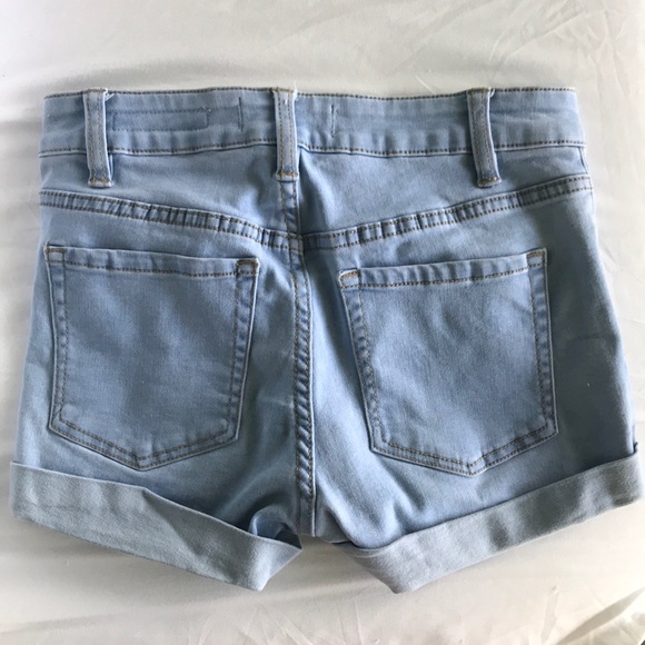 PacSun light wash super stretch shorties - Picture 2 of 3